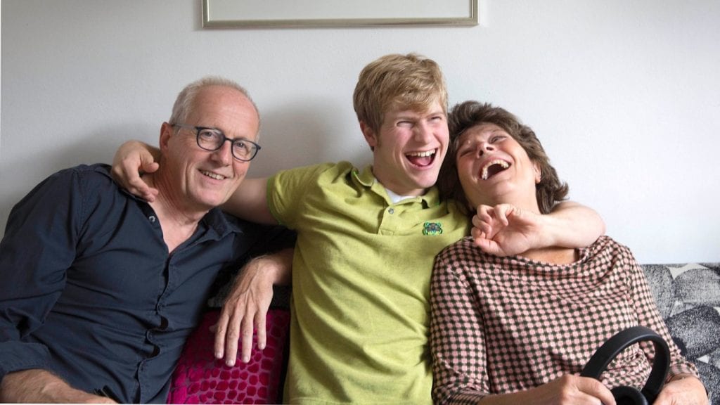 Mathijs met zijn ouders Tineke en Richard