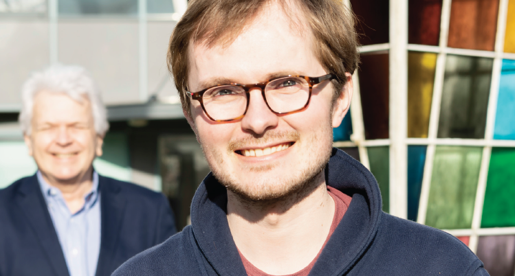 Daan Theeuwes en Adriaan op de foto voor de Saam
