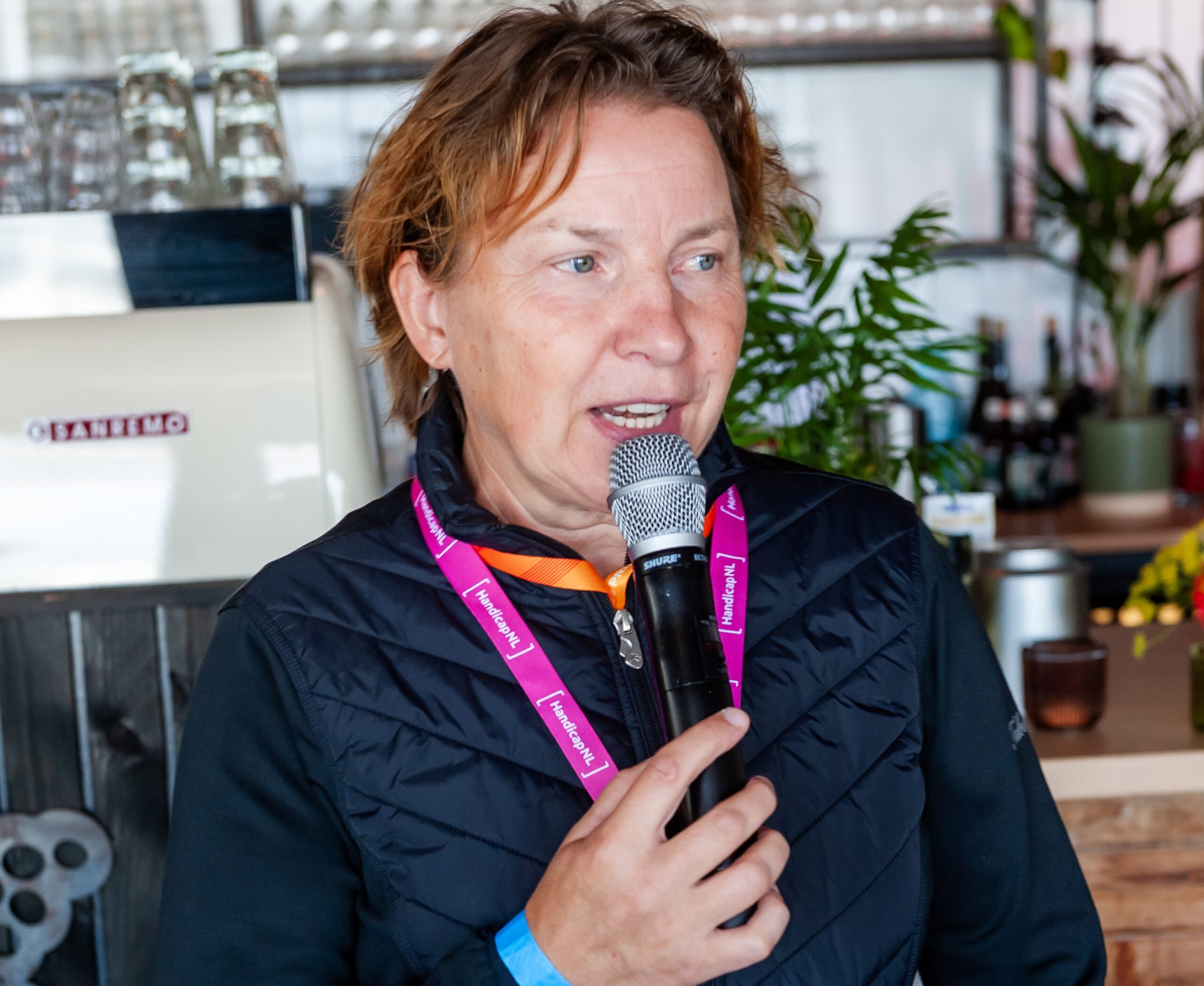 Karin den Balvert||