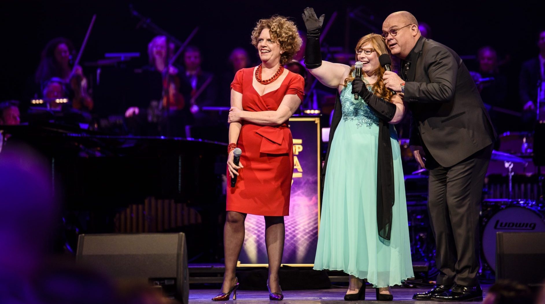 Kandidaat Knoop Gala met Paul de Leeuw en Brigitte Kaandorp.|Wimpie en De Domino's met Paul de Leeuw