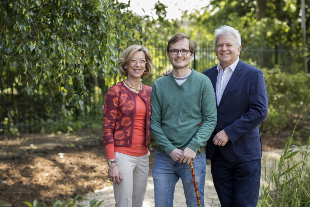 Daan Theeuwes met zijn vrouw en zoon